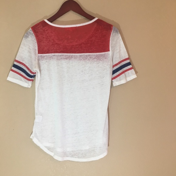 Pink rose light red white and blue tee shirt small - Picture 5 of 5